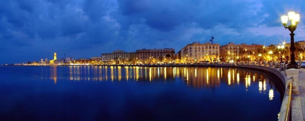 Due Passi Dal Borgo Antico 3 Daire Bari Dış mekan fotoğraf